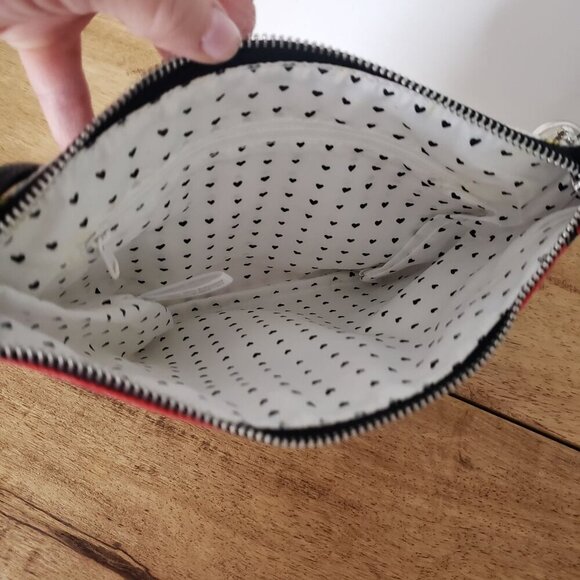 Brighton Love Chain Jewels Crossbody Canvas Purse w/ Black Tassel Zipper Pull - Picture 6 of 10